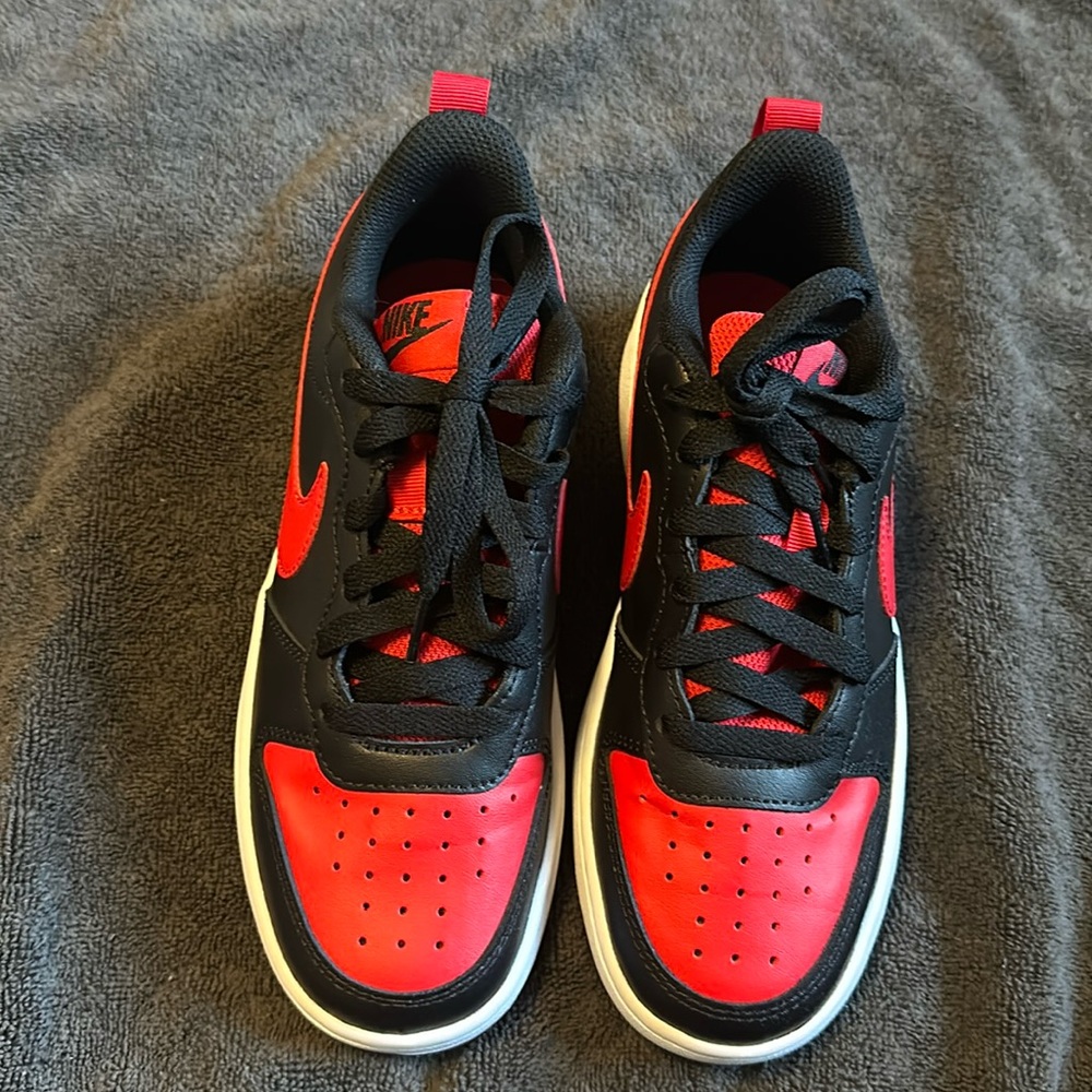 Nike shoes brand new no box